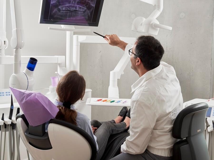 Professional dental surgery Borehamwood GDC-registered emergency care