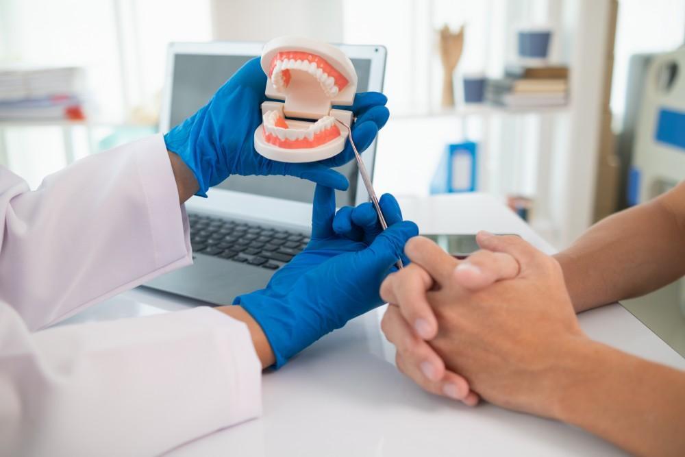 Emergency dentist consultation Borehamwood WD6 clear fees